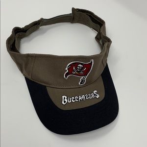 Tampa Bay Buccaneers visor never worn